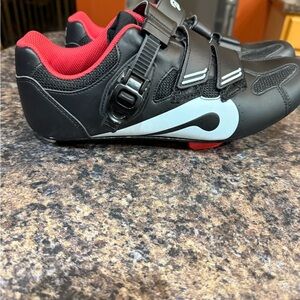 Peloton Black and Red Cycling Shoes Men's/women's sz 43